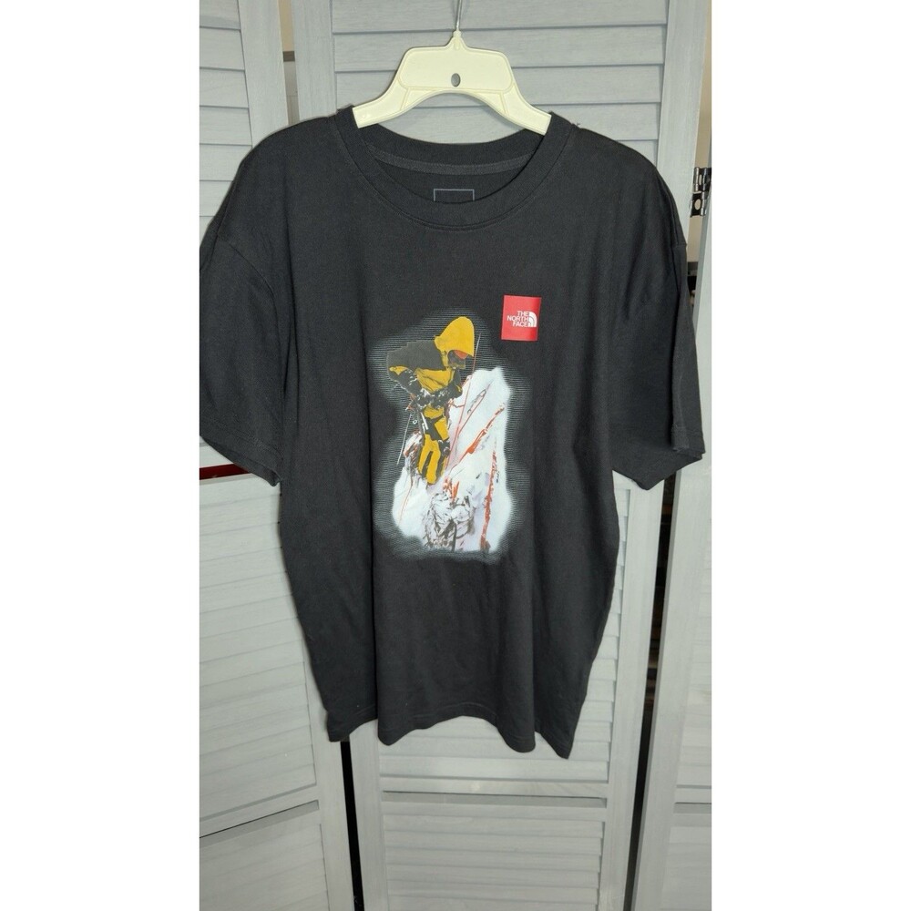 The North Face Men's Short Sleeve T-Shirt Medium